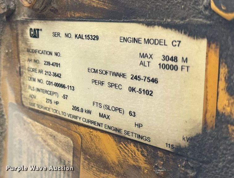 image for item DT2022 2004 Sterling  L-Line hydrovac truck