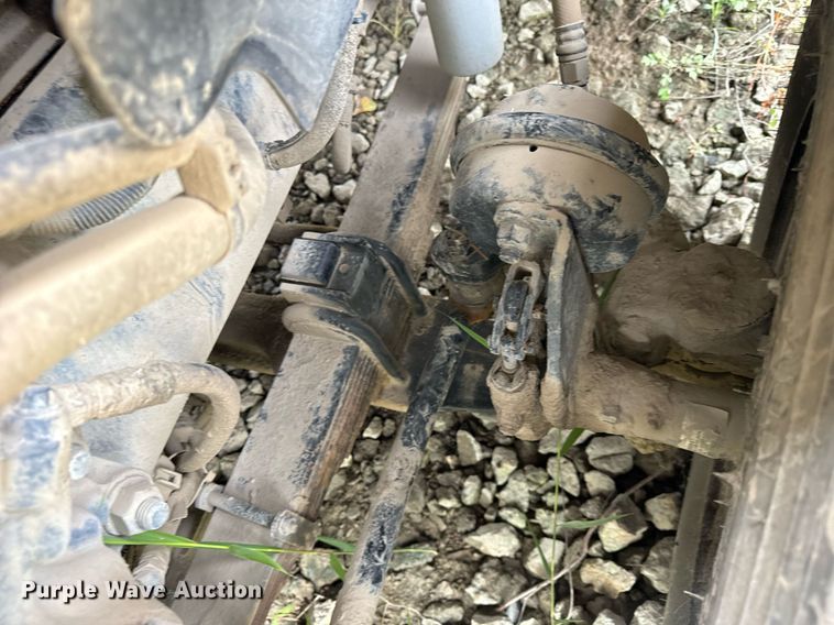 image for item DT2022 2004 Sterling  L-Line hydrovac truck