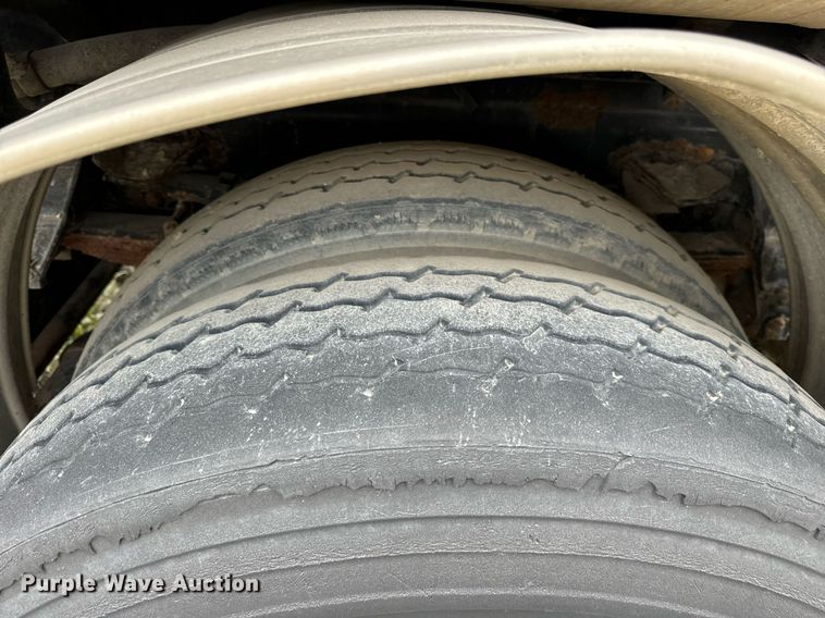 image for item DT2022 2004 Sterling  L-Line hydrovac truck