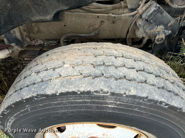 image for item DT2022 2004 Sterling  L-Line hydrovac truck