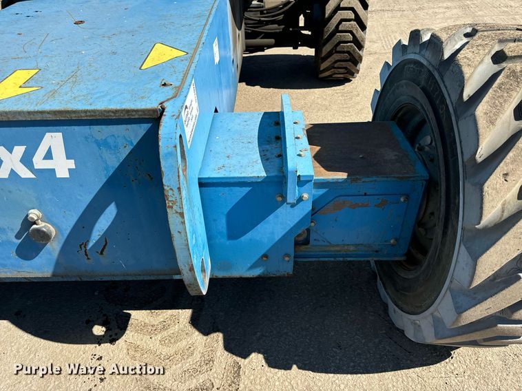 image for item DT2028 2004 Genie  S85 boom lift