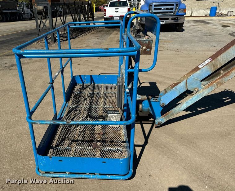 image for item DT2028 2004 Genie  S85 boom lift