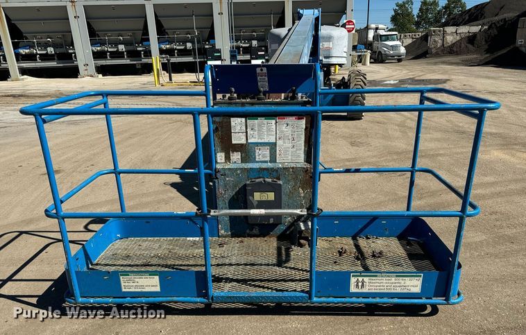 image for item DT2028 2004 Genie  S85 boom lift