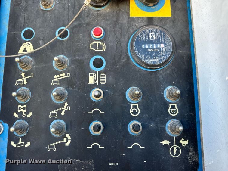 image for item DT2028 2004 Genie  S85 boom lift