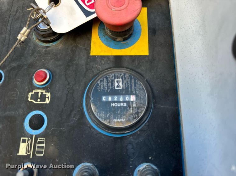 image for item DT2028 2004 Genie  S85 boom lift