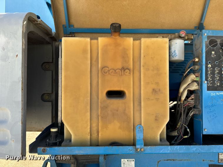 image for item DT2028 2004 Genie  S85 boom lift