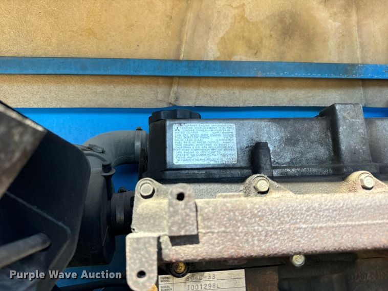 image for item DT2028 2004 Genie  S85 boom lift