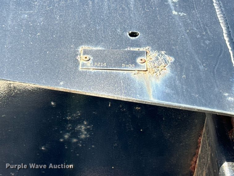 image for item DT2030 2000 Ford F750 SuperDuty XL dump truck