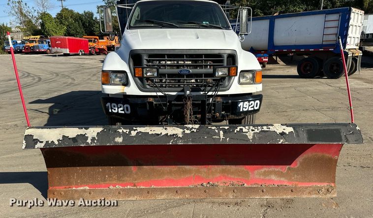 image for item DT2030 2000 Ford F750 SuperDuty XL dump truck