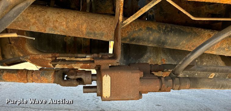 image for item DT2030 2000 Ford F750 SuperDuty XL dump truck