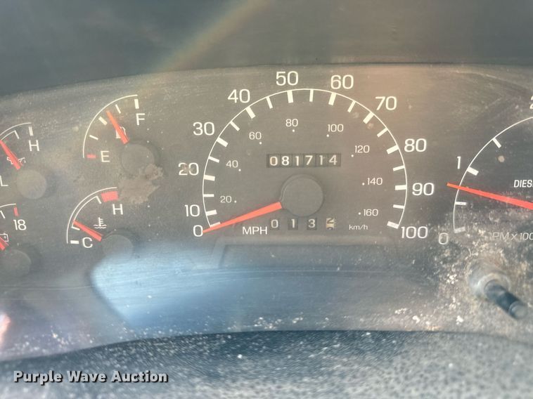 image for item DT2030 2000 Ford F750 SuperDuty XL dump truck