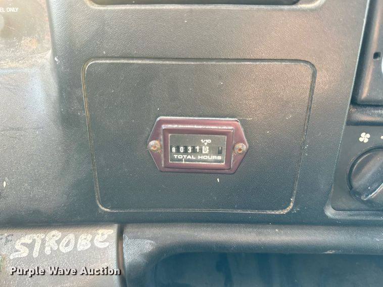 image for item DT2030 2000 Ford F750 SuperDuty XL dump truck