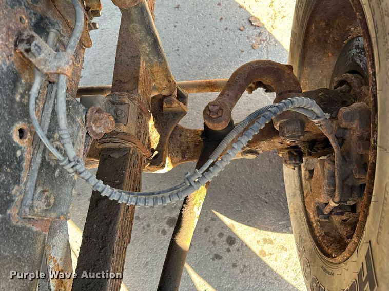 image for item DT2030 2000 Ford F750 SuperDuty XL dump truck