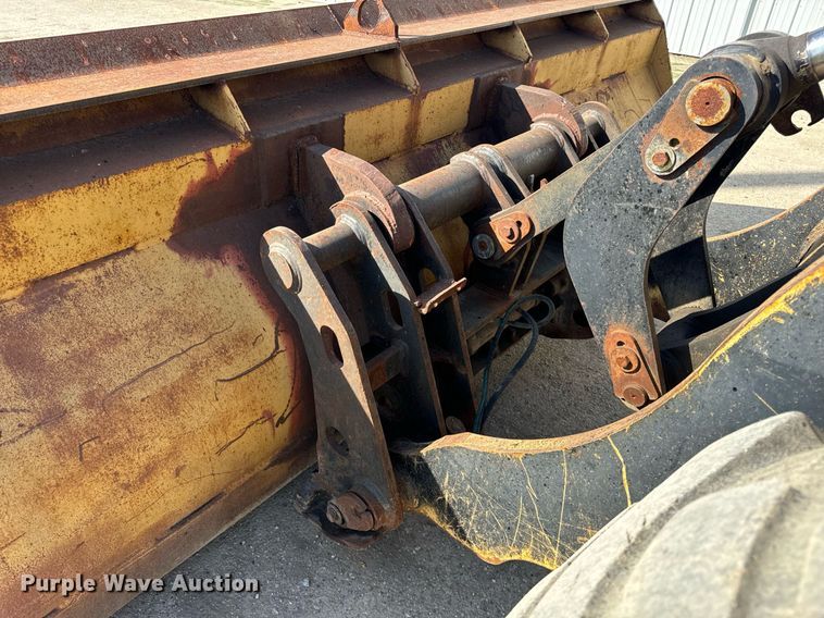 image for item DT2040 1996 John Deere  544G wheel loader