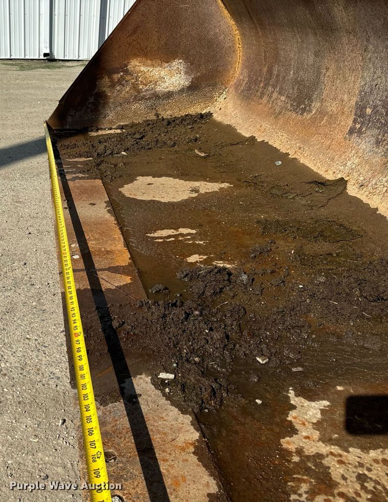 image for item DT2040 1996 John Deere  544G wheel loader