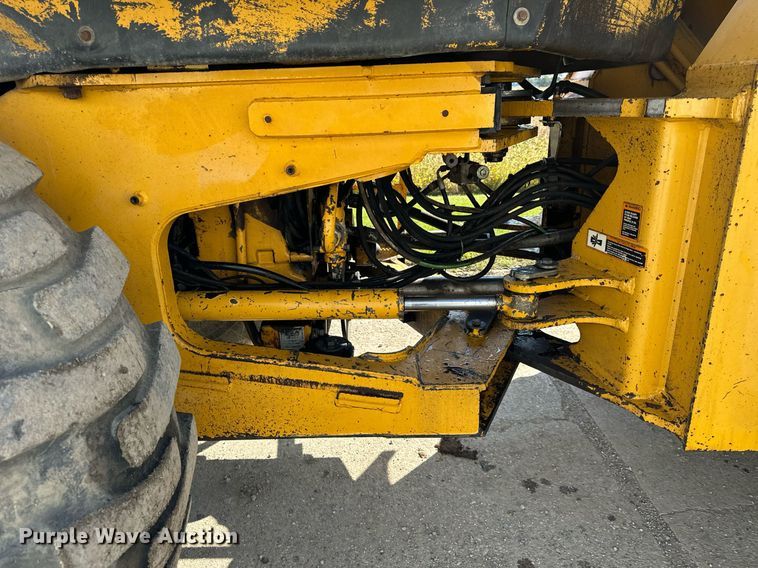 image for item DT2040 1996 John Deere  544G wheel loader