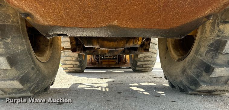 image for item DT2040 1996 John Deere  544G wheel loader