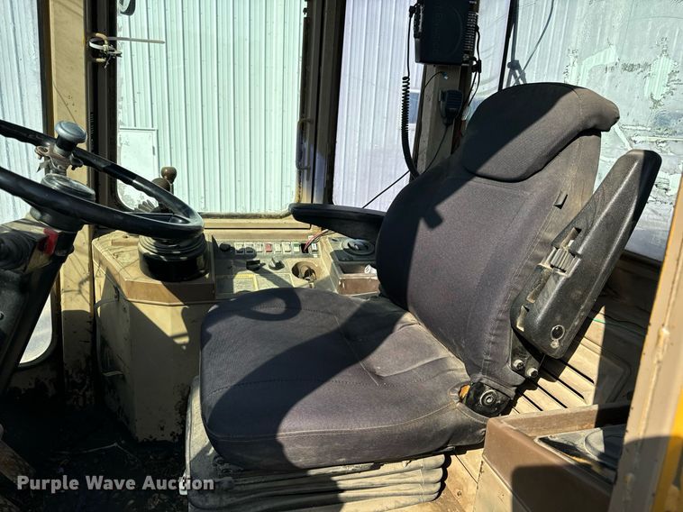 image for item DT2040 1996 John Deere  544G wheel loader