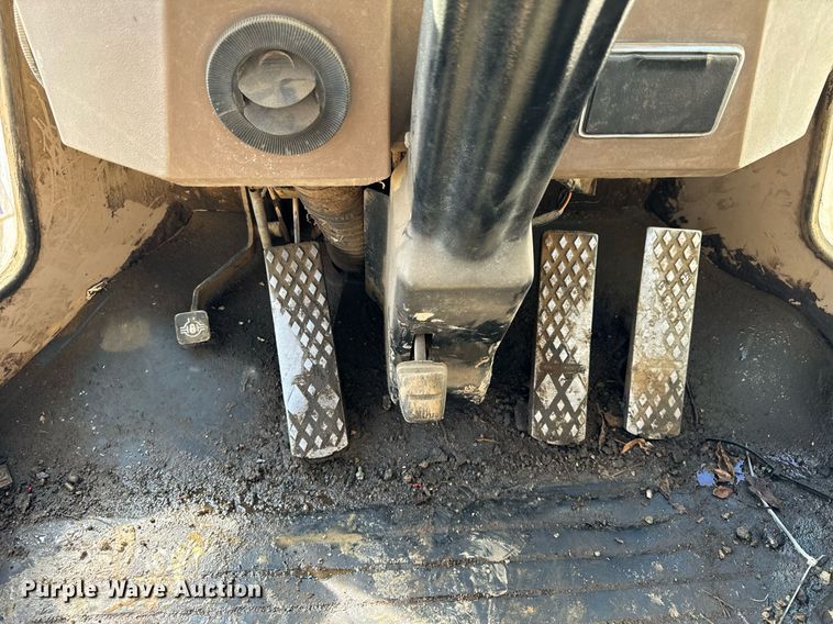 image for item DT2040 1996 John Deere  544G wheel loader