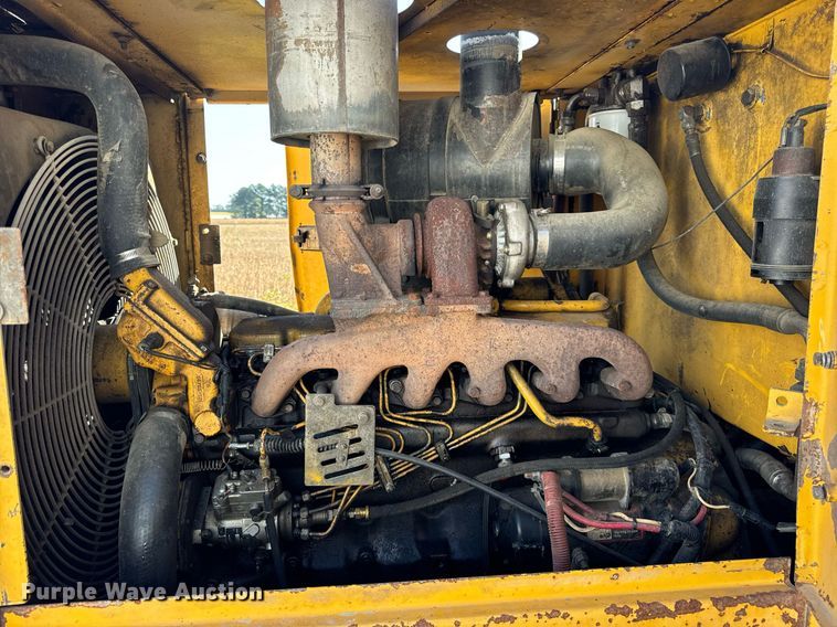 image for item DT2040 1996 John Deere  544G wheel loader