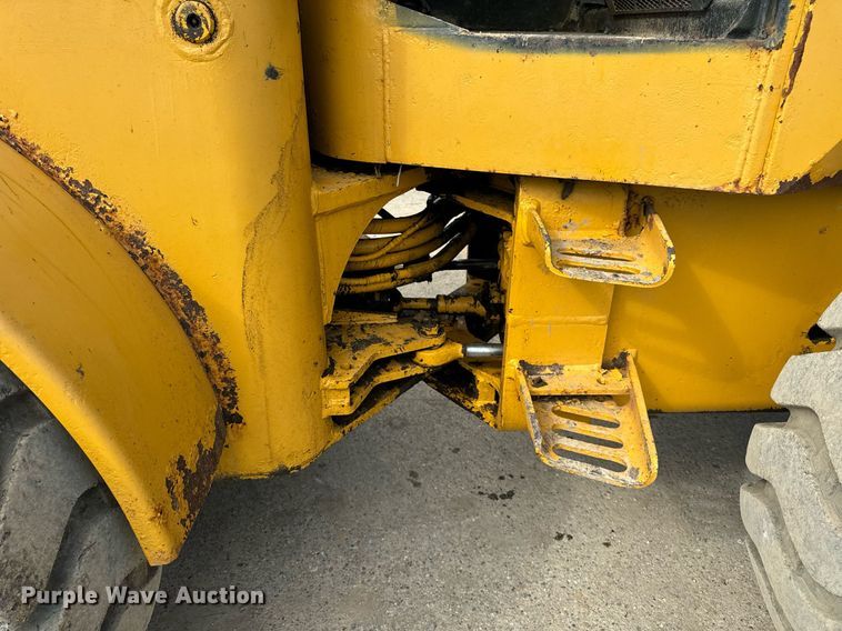 image for item DT2042 John Deere  544D wheel loader