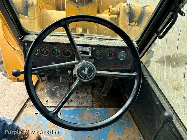 image for item DT2042 John Deere  544D wheel loader