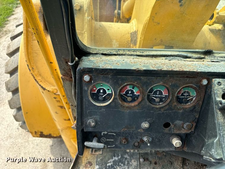 image for item DT2042 John Deere  544D wheel loader