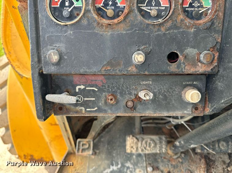 image for item DT2042 John Deere  544D wheel loader