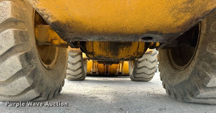 image for item DT2042 John Deere  544D wheel loader