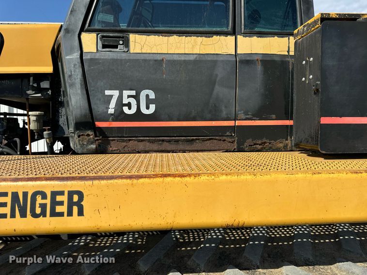 image for item DT2043 1994 Caterpillar  75C tractor