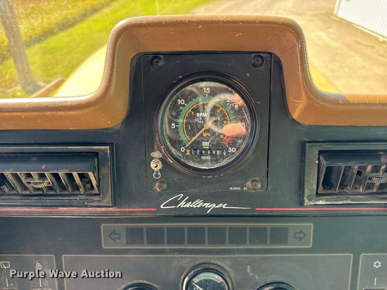 image for item DT2043 1994 Caterpillar  75C tractor