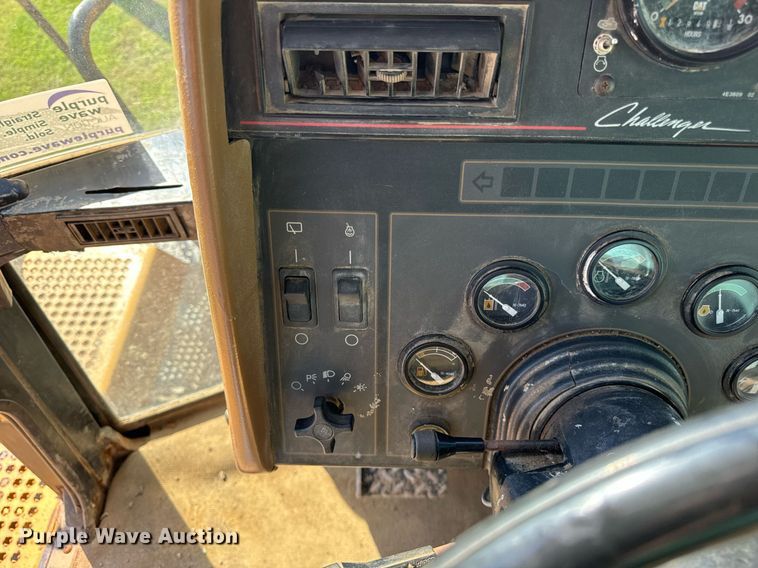 image for item DT2043 1994 Caterpillar  75C tractor