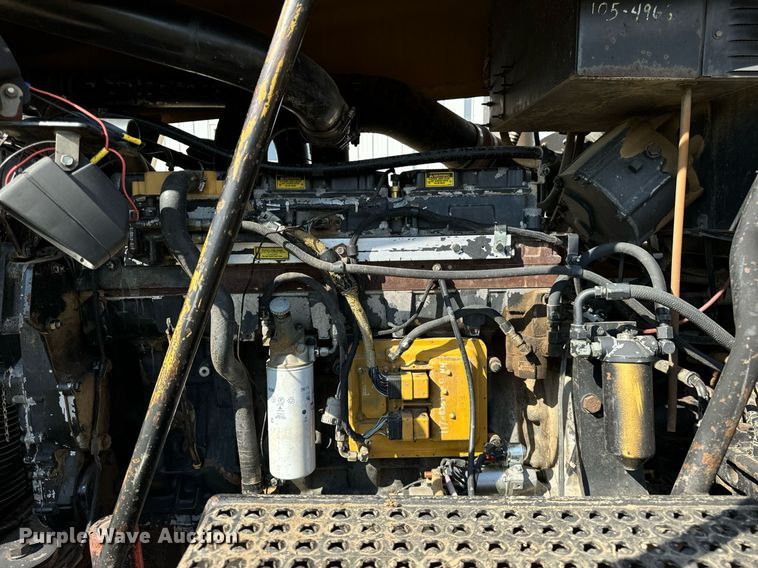 image for item DT2043 1994 Caterpillar  75C tractor