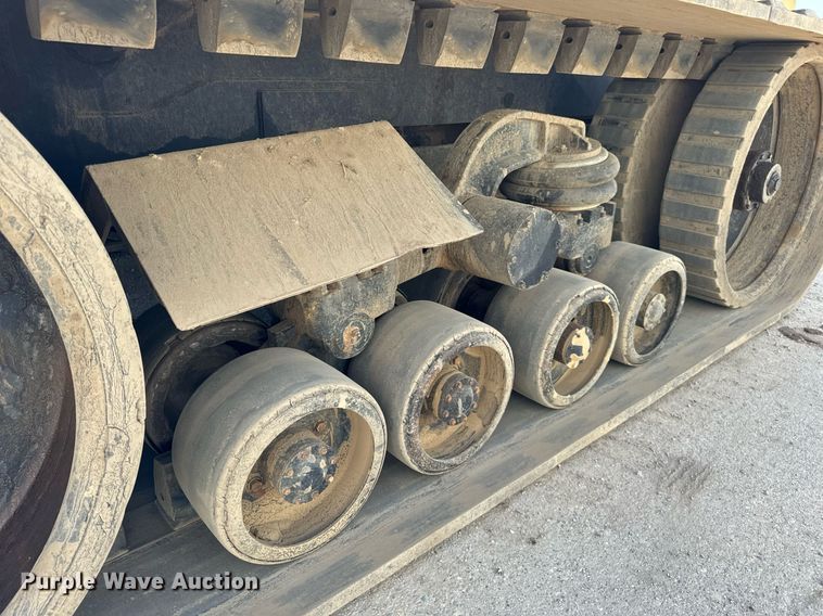 image for item DT2043 1994 Caterpillar  75C tractor