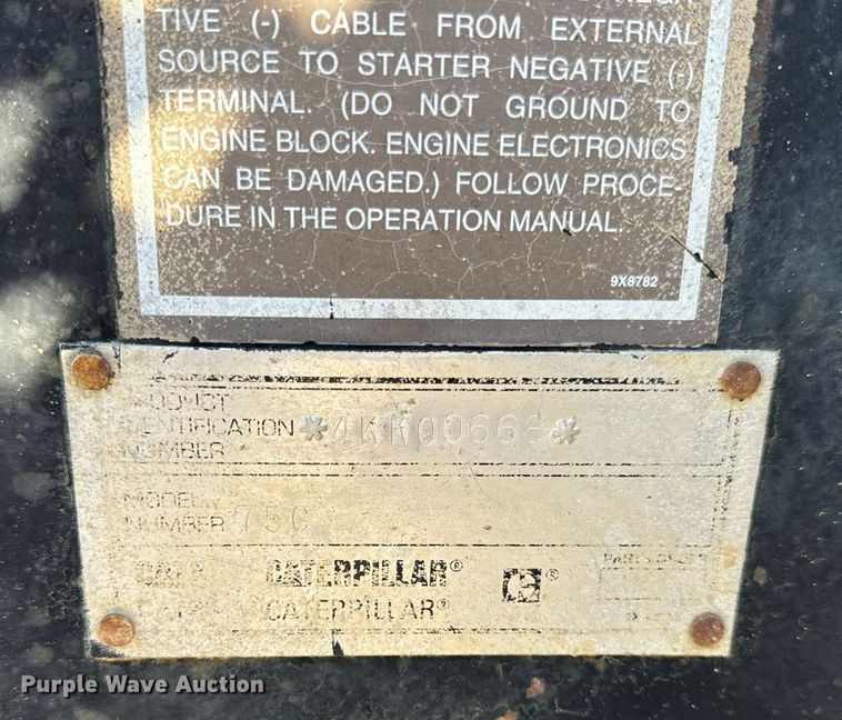 image for item DT2043 1994 Caterpillar  75C tractor