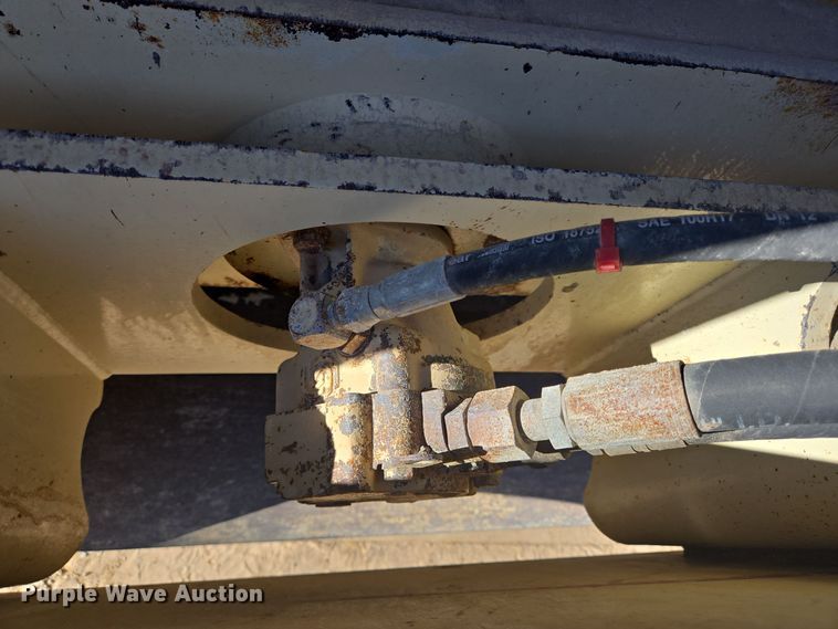 image for item DT5284 2006 Ingersoll-Rand SD-105DX TF single drum vibratory roller