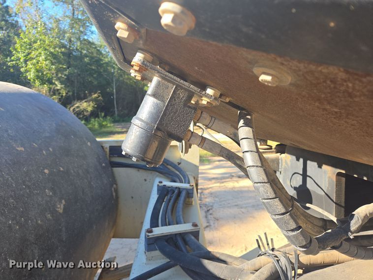 image for item DT5284 2006 Ingersoll-Rand SD-105DX TF single drum vibratory roller