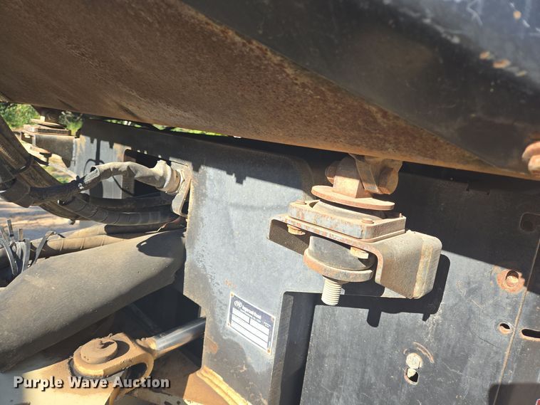 image for item DT5284 2006 Ingersoll-Rand SD-105DX TF single drum vibratory roller