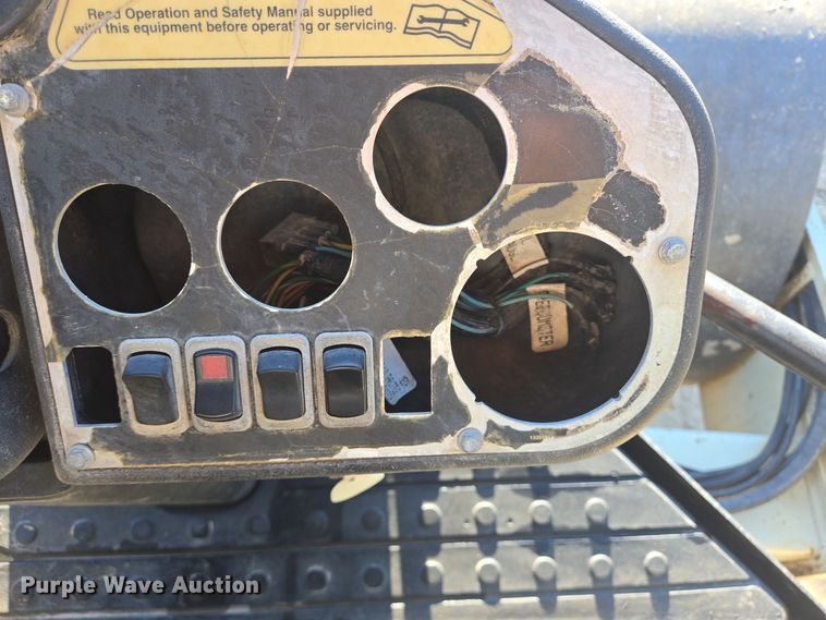 image for item DT5284 2006 Ingersoll-Rand SD-105DX TF single drum vibratory roller