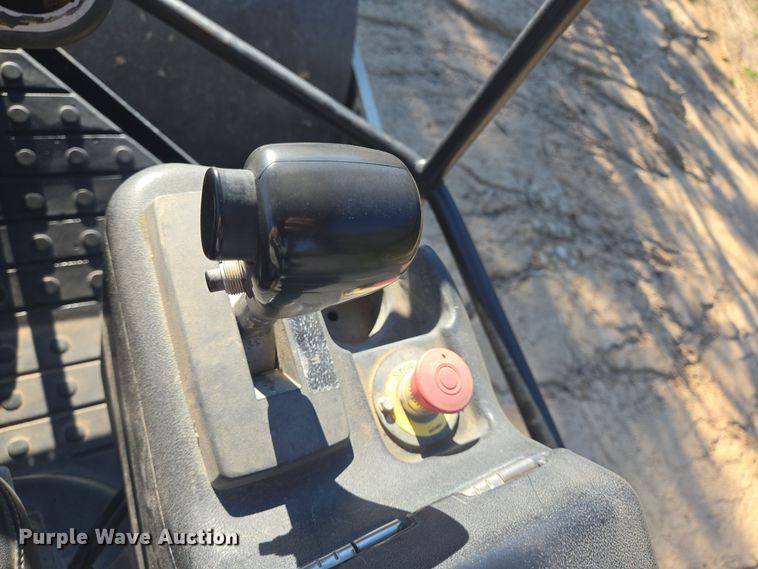 image for item DT5284 2006 Ingersoll-Rand SD-105DX TF single drum vibratory roller