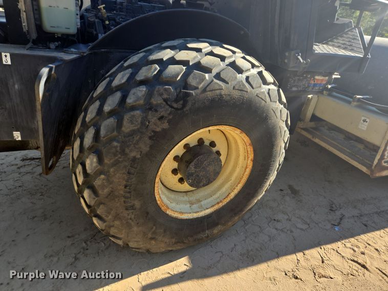 image for item DT5284 2006 Ingersoll-Rand SD-105DX TF single drum vibratory roller