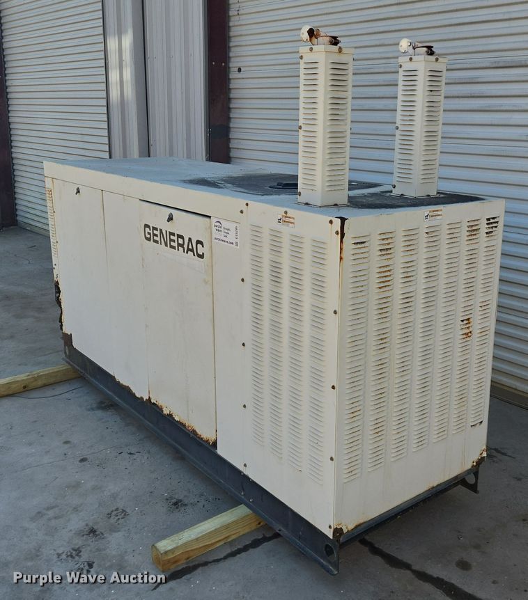 image for item DT5285 Generac  QT15068KNSN generator