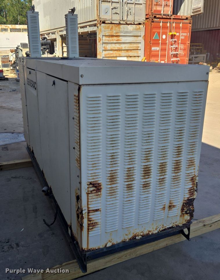 image for item DT5285 Generac  QT15068KNSN generator