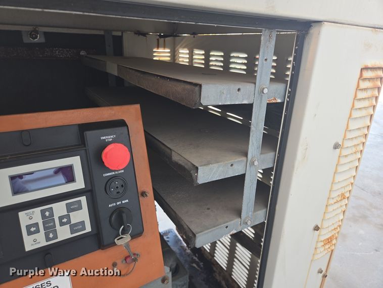 image for item DT5285 Generac  QT15068KNSN generator