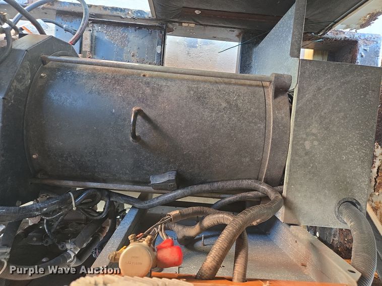 image for item DT5285 Generac  QT15068KNSN generator