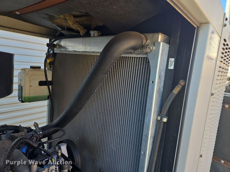 image for item DT5285 Generac  QT15068KNSN generator