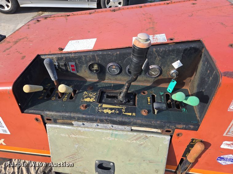 image for item DT5292 1999 Ditch Witch 410 SXD cable plow