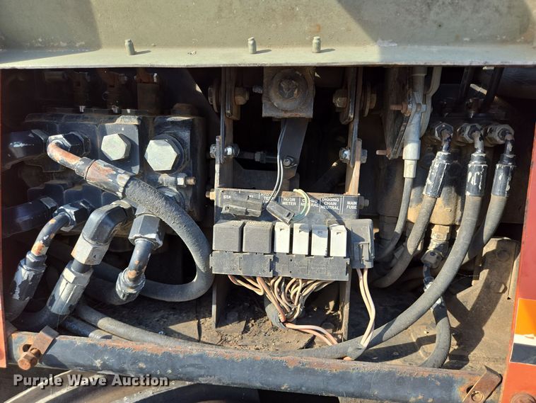 image for item DT5292 1999 Ditch Witch 410 SXD cable plow