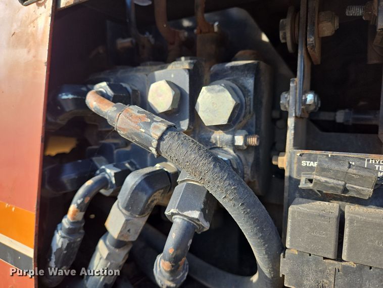 image for item DT5292 1999 Ditch Witch 410 SXD cable plow