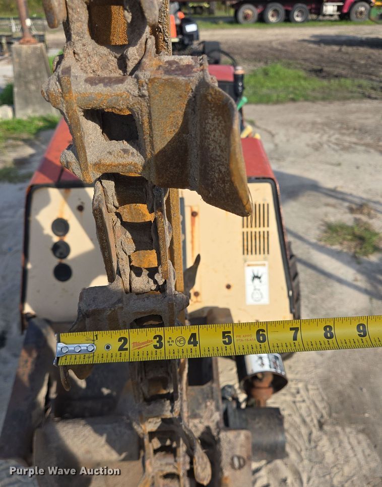image for item DT5292 1999 Ditch Witch 410 SXD cable plow